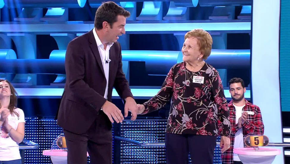 Arturo Valls y Palmira Ahora Caigo