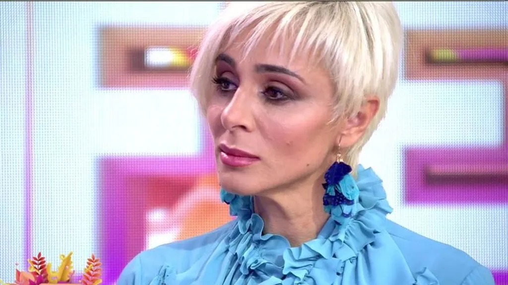 Ana María Aldón médium Fiesta