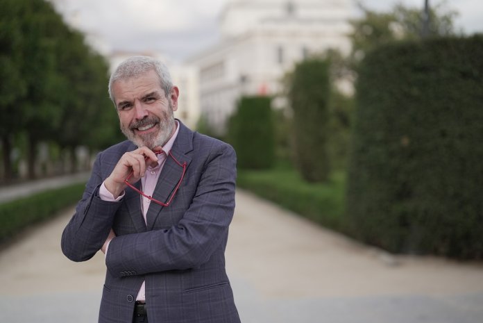 Coser y Contar Telemadrid Lorenzo Caprile