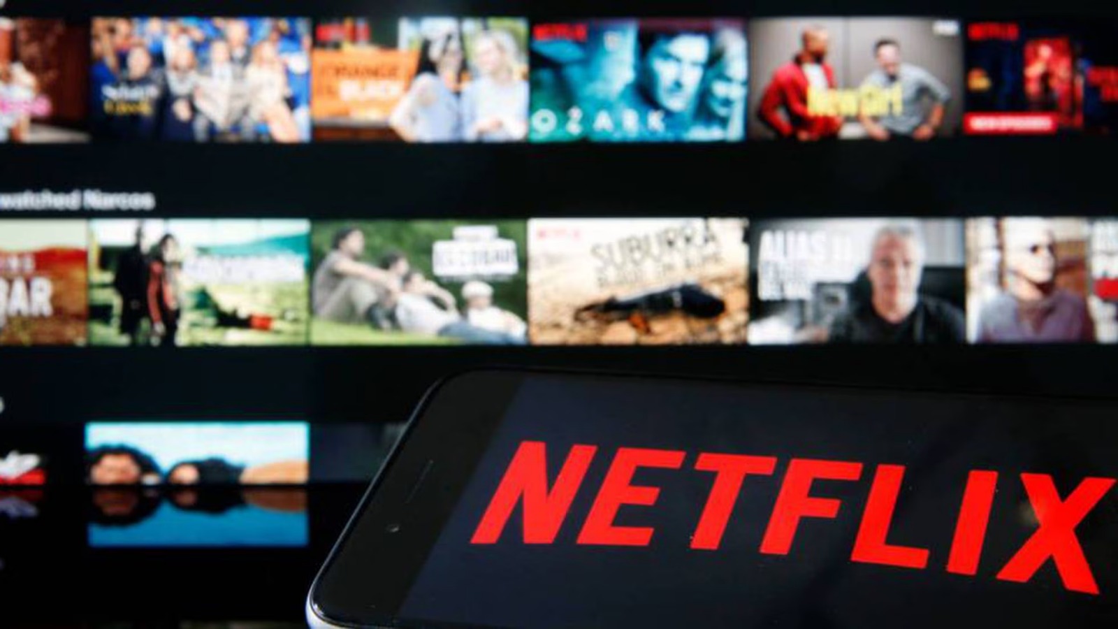 Netflix perdió un millón suscriptores